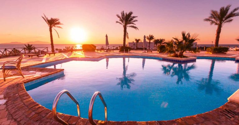 Pukekohe Swimming Pools: Complete Guide to Choosing the Perfect Pool for Your Home